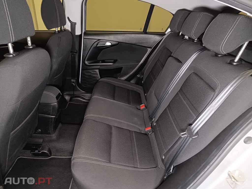 Fiat Tipo 1.3 M-Jet Lounge