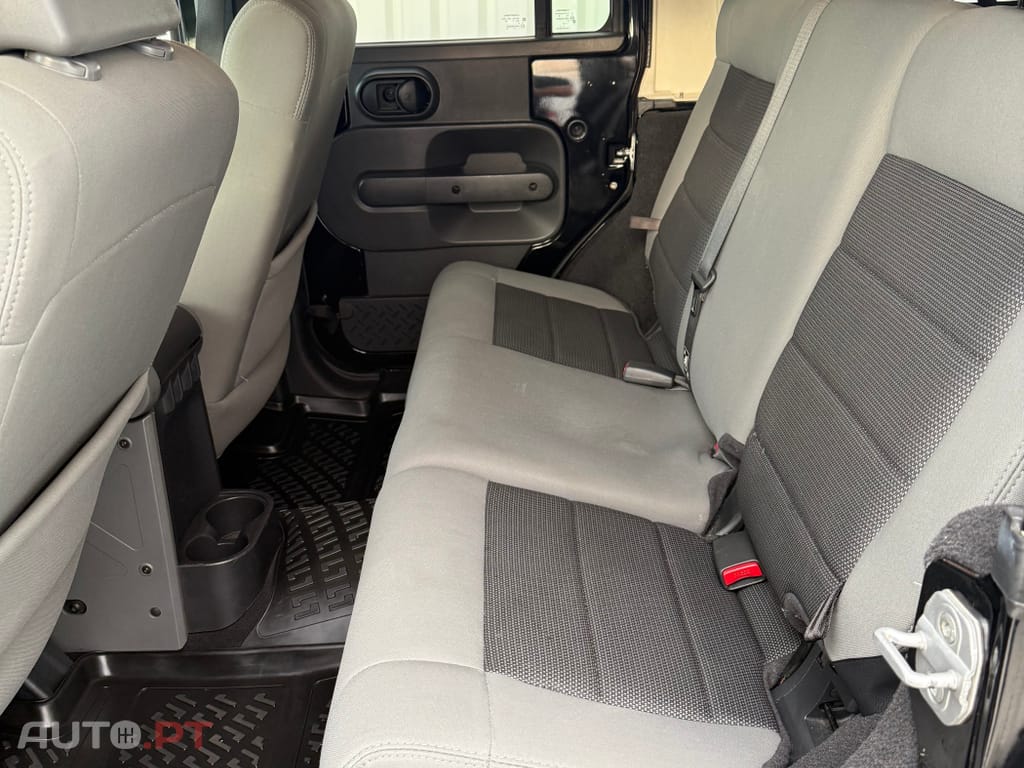 Jeep Wrangler 2.8 CRD ATX Sahara Limited