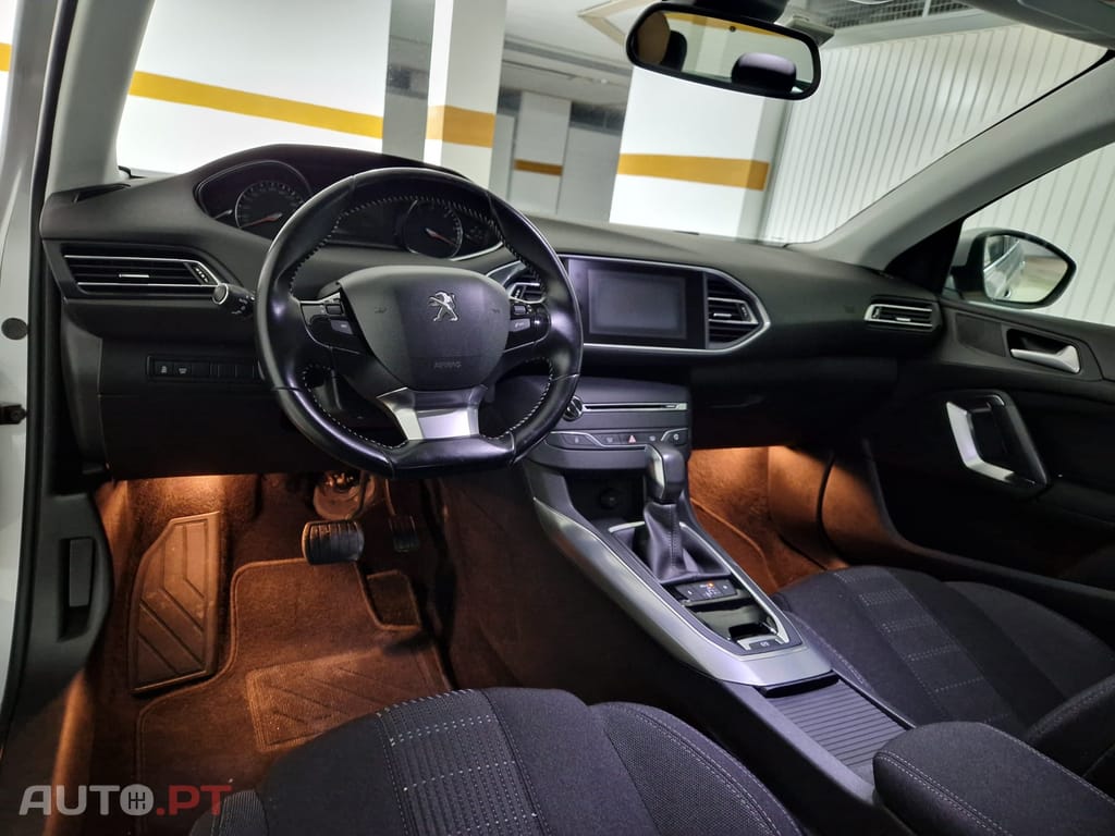 Peugeot 308 1.6 BlueHDi Allure EAT6