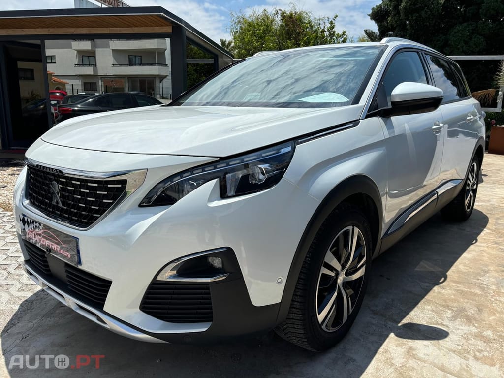 Peugeot 5008 1.5 BlueHDi Allure EAT8