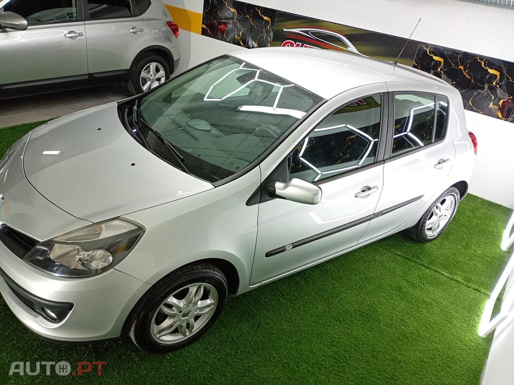 Renault Clio 1.2 16V Dynamique