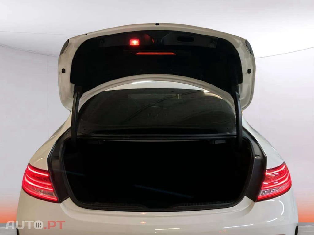 Mercedes-Benz C 220 d AMG Line