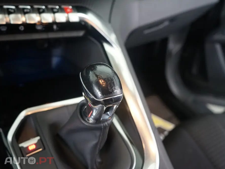 Peugeot 3008 1.5 BlueHDi Allure
