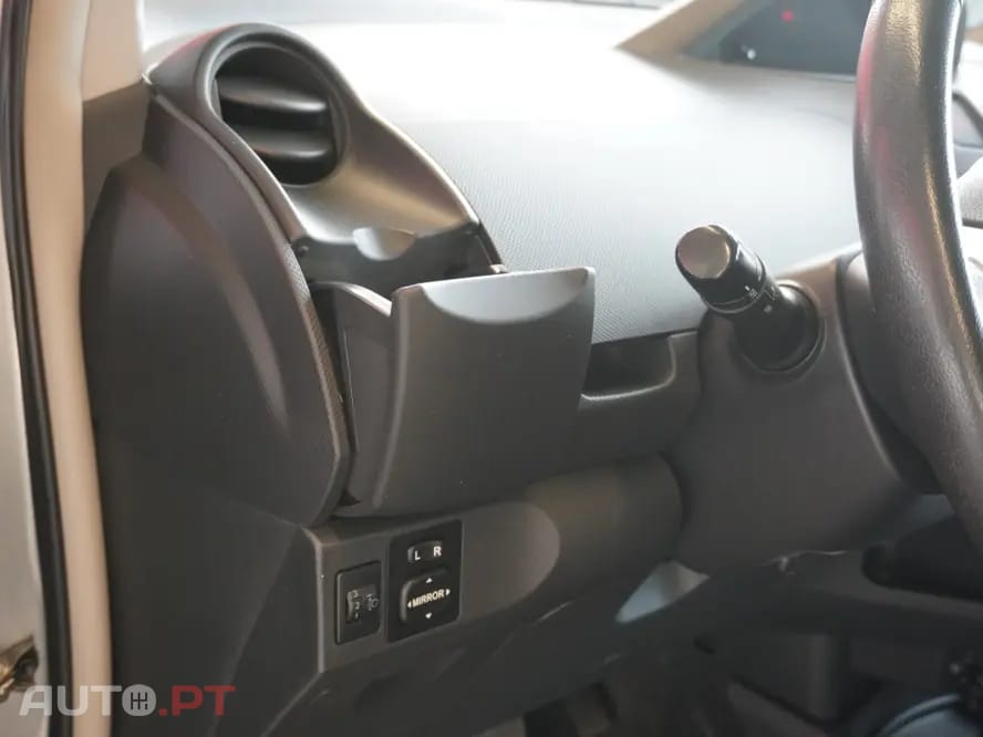 Toyota Yaris 1.0 VVT-i Sol High Pack MMT