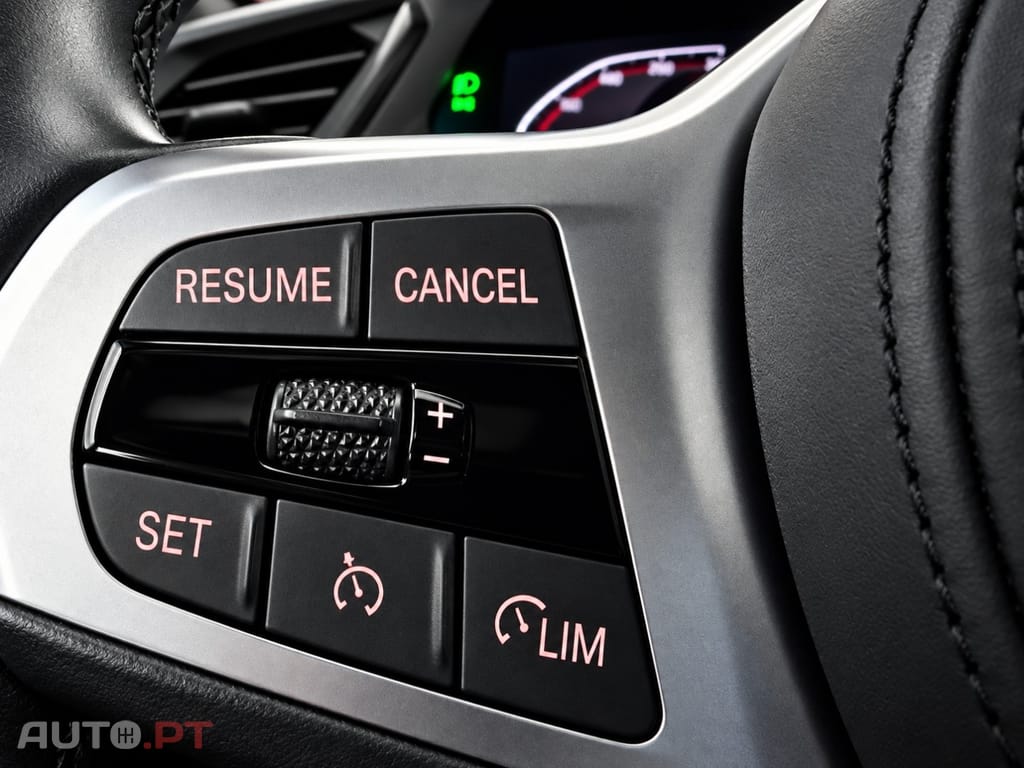 BMW 118 i Pack Desportivo M Auto