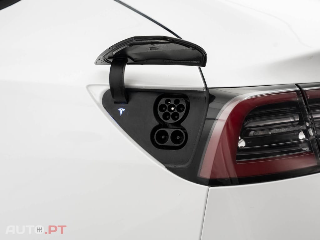 Tesla Model 3 Long Range Tração Integral