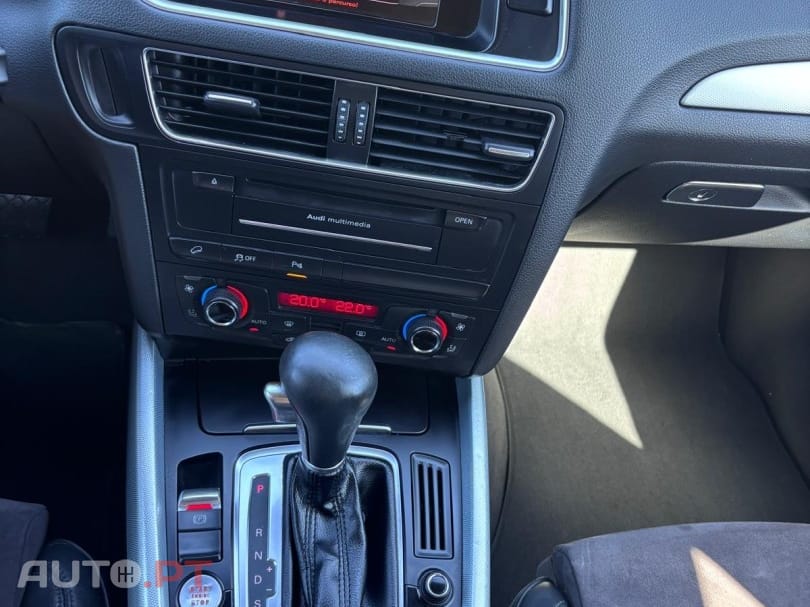 Audi Q5 2.0 TDI S-line S-tronic — fotografia 10