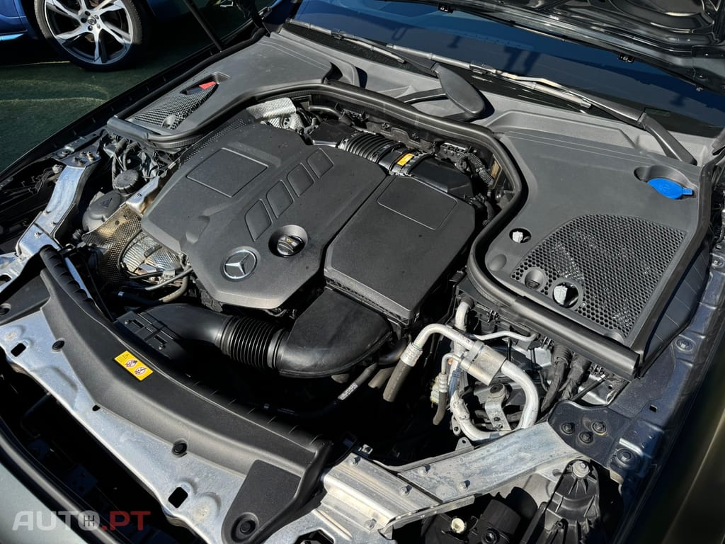 Mercedes-Benz E 220 d AMG Line