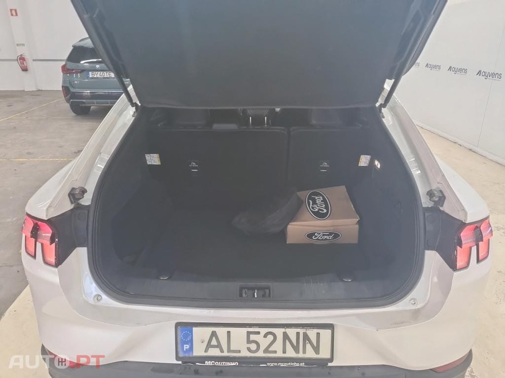 Ford Mustang Mach-E Standard