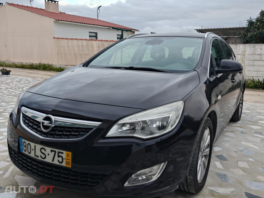 Opel Astra Sports Tourer Cosmo