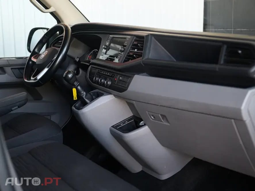 Volkswagen Caravelle 2.0 TDi CD Longa Extra AC