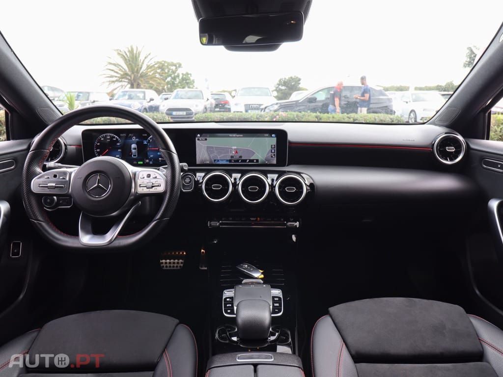 Mercedes-Benz A 250 e 8G-DCT AMG Line — fotografia 8