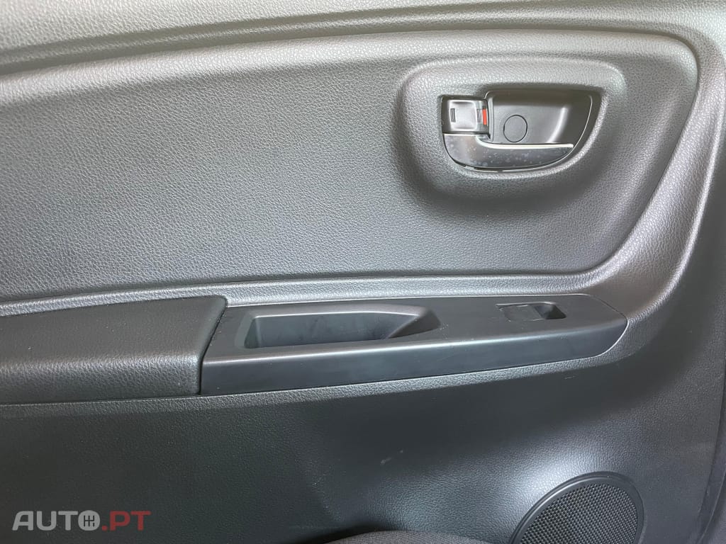 Toyota Yaris 1.0 VVT-i 20 Anos
