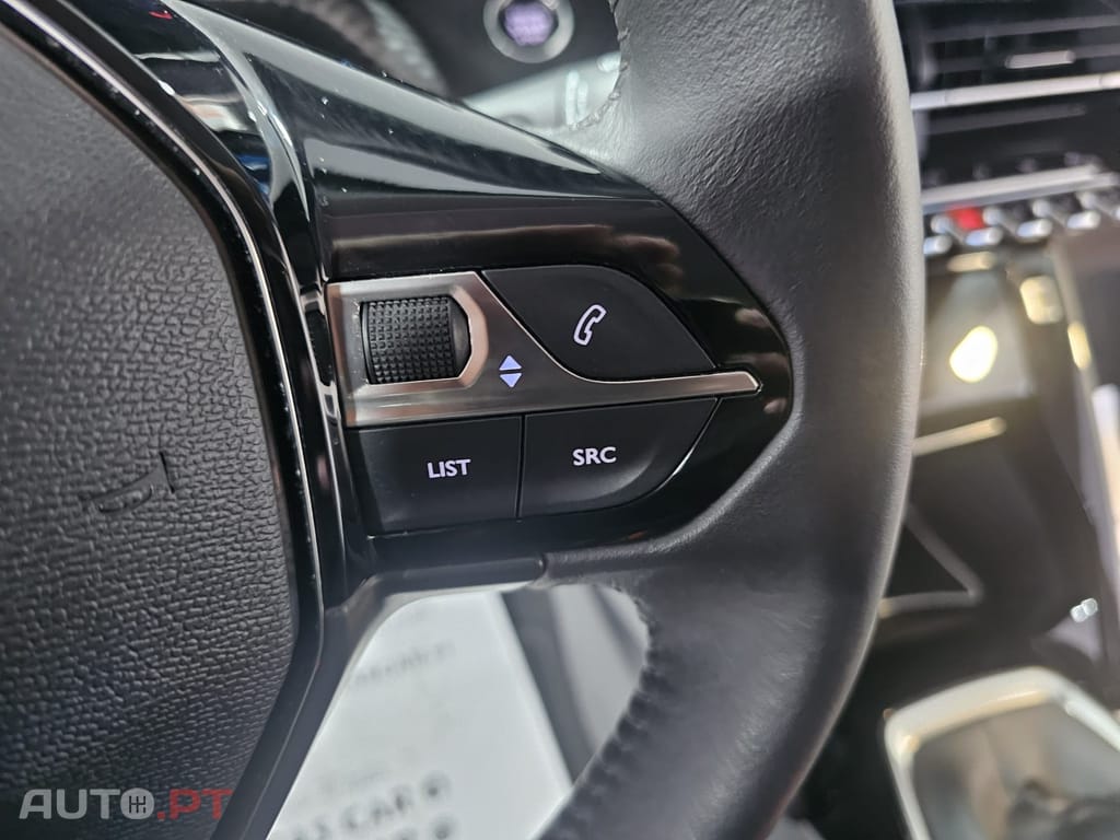 Peugeot 2008 1.2 PureTech Allure