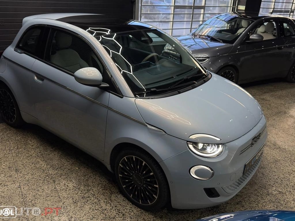 Fiat 500e La Prima