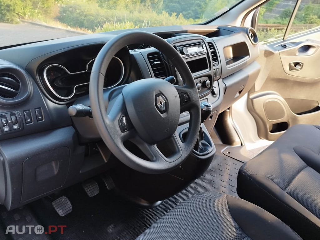 Renault Trafic 2.0 dCi L2H1 1.0T Grand Zen