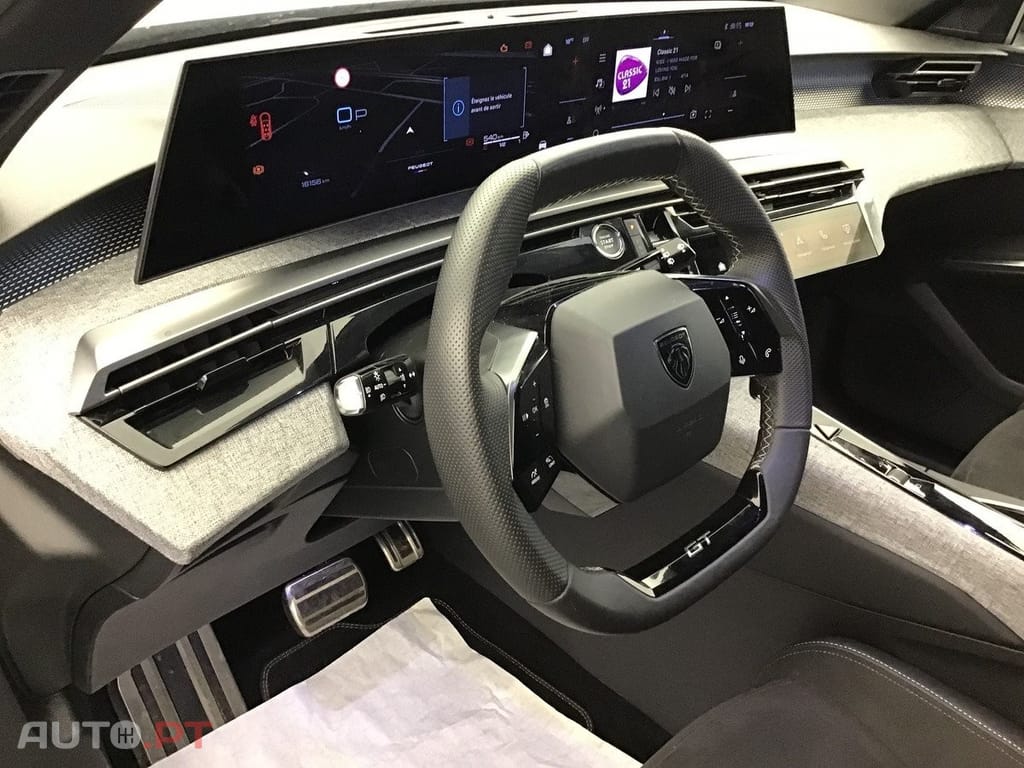 Peugeot 5008 1.2 Hybrid GT e-DCS6