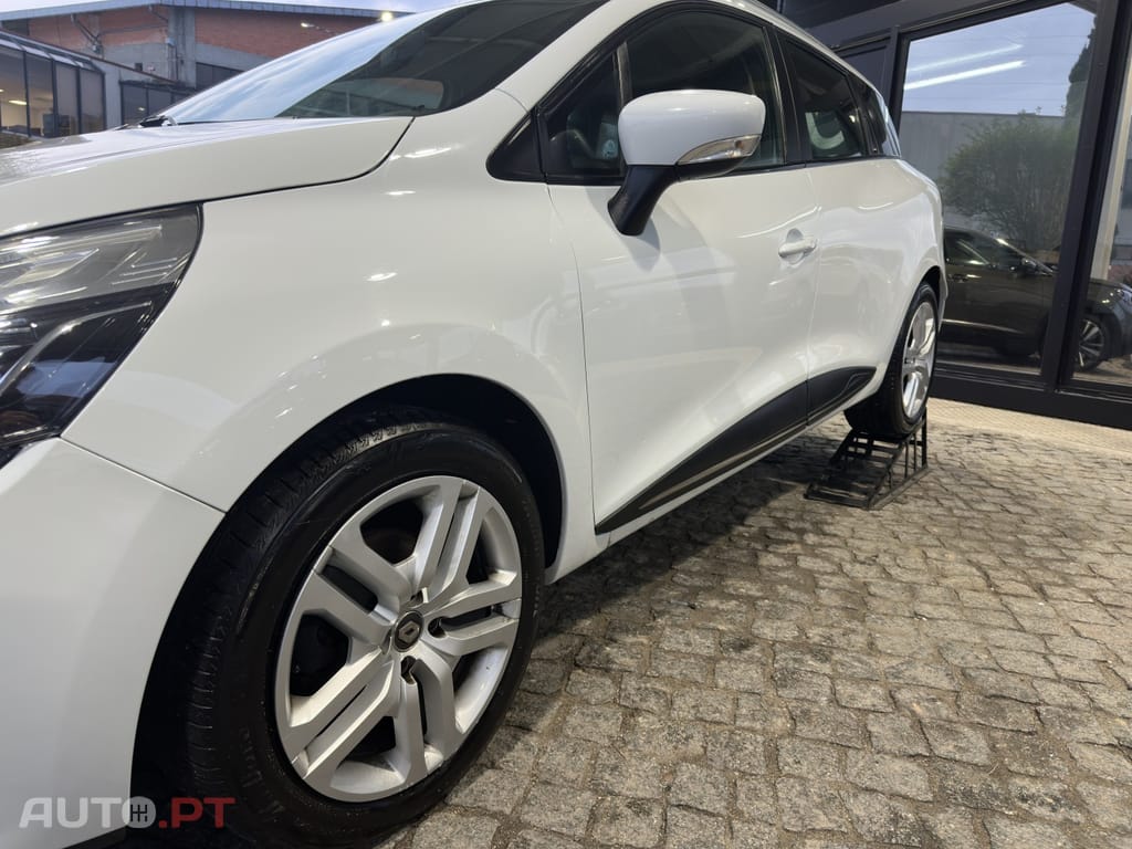Renault Clio Sport Tourer 0.9 TCe Limited