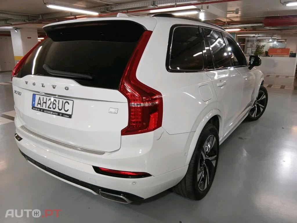 Volvo XC90 2.0 T8 PHEV R-Design AWD