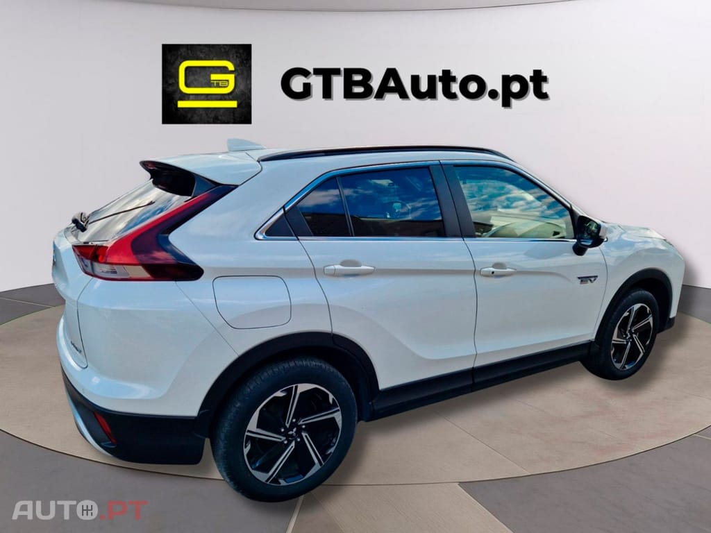 Mitsubishi Eclipse Cross 2.4 PLUG-IN HYBRID 4WD I.V.A DEDUTÍVEL 