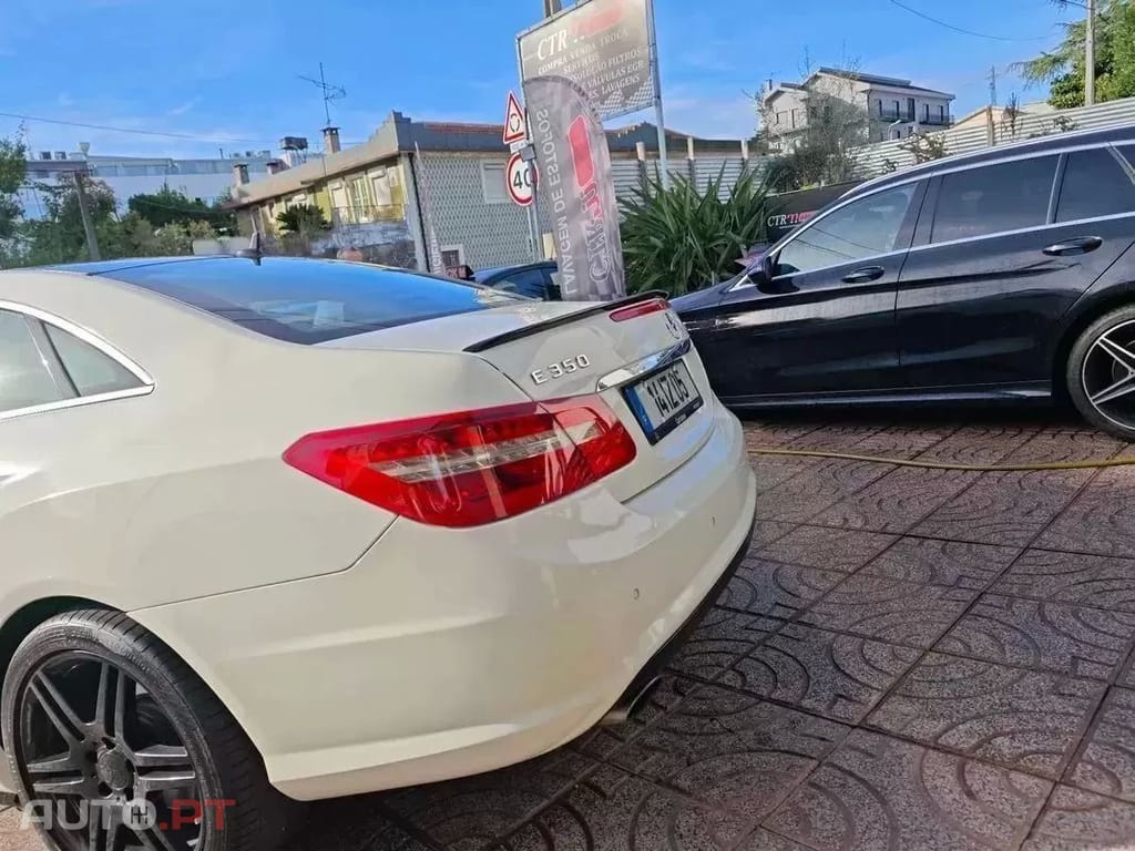 Mercedes-Benz E 350 CDi Avantgarde BlueEfficiency Auto
