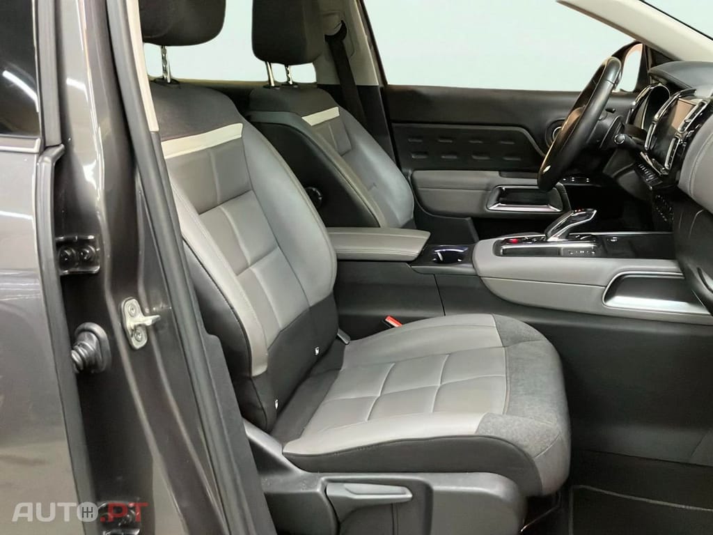 Citroen C5 Aircross 1.6 Hybrid Shine e-EAT8