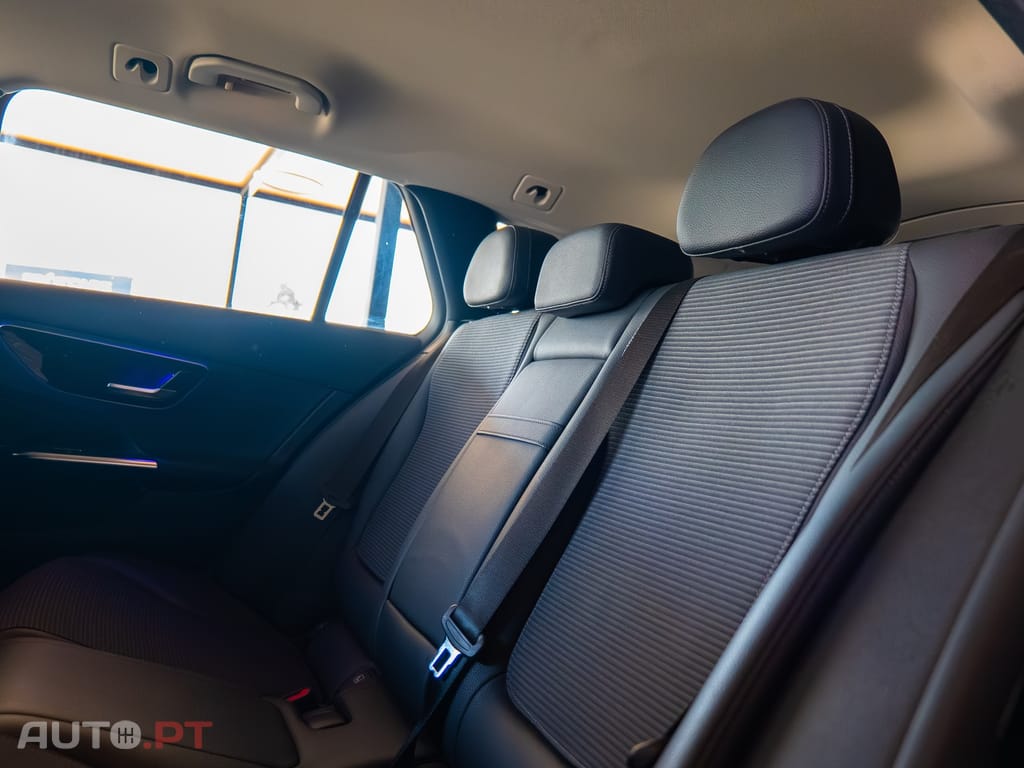 Mercedes-Benz C 300 e T 9G-TRONIC Avantgarde Advanced