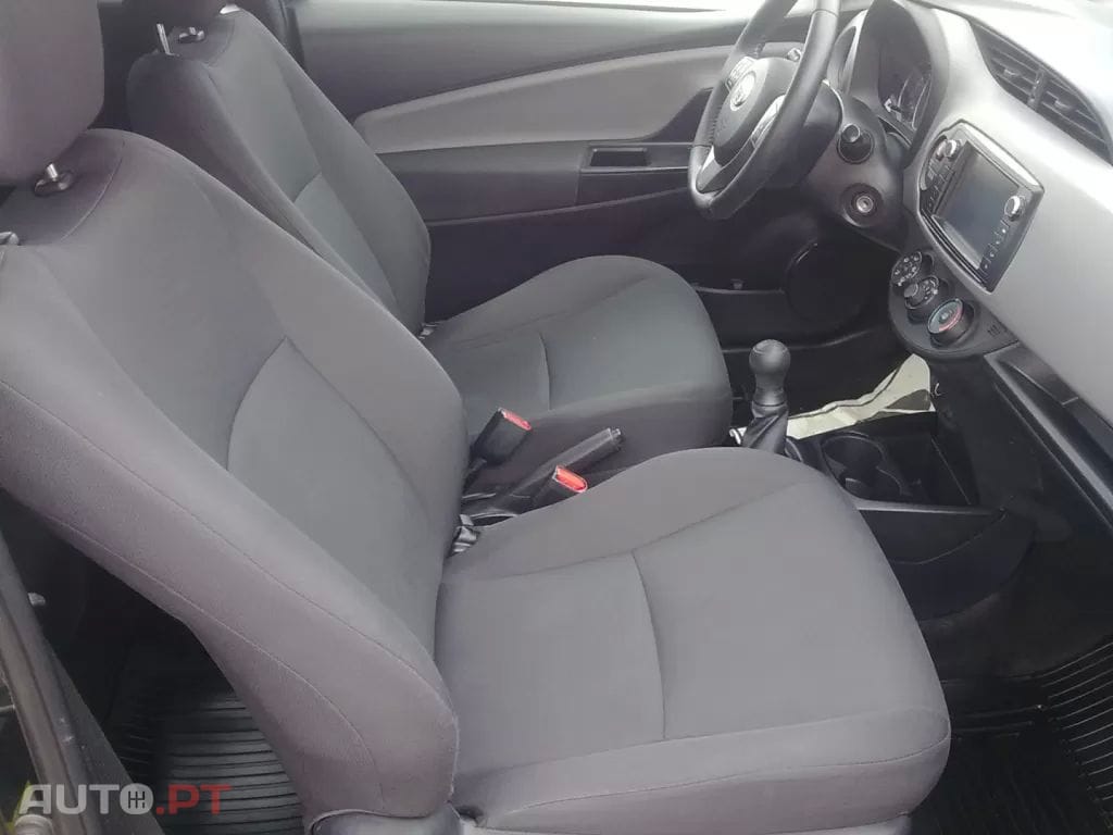 Toyota Yaris 1.0 VVT-i ACtive+AC