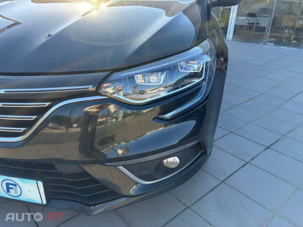 Renault Mégane IV SPORT TOURER 1.5 DCI INTENSE