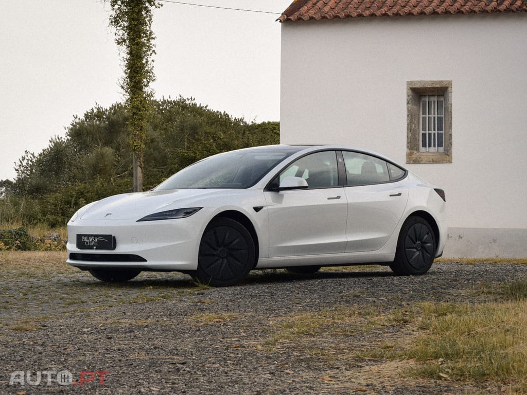 Tesla Model 3 Standard Range RWD