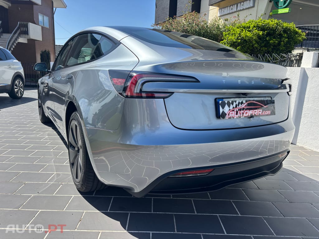 Tesla Model 3 Tração Traseira Premium