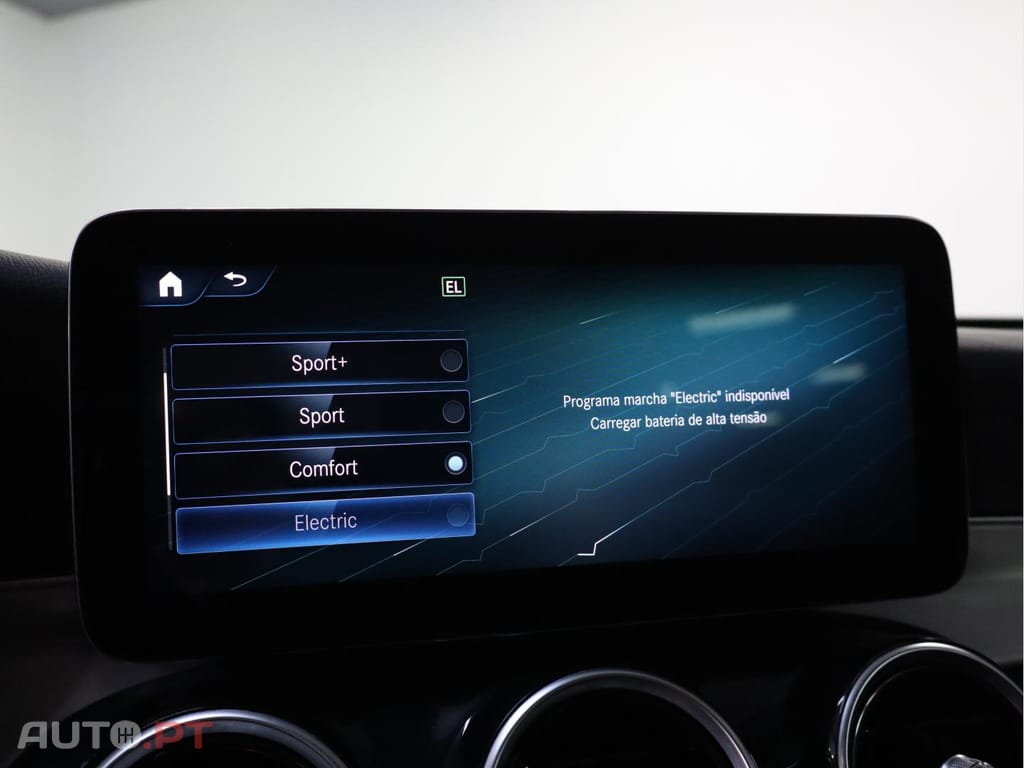 Mercedes-Benz GLC 300 de 4MATIC AMG