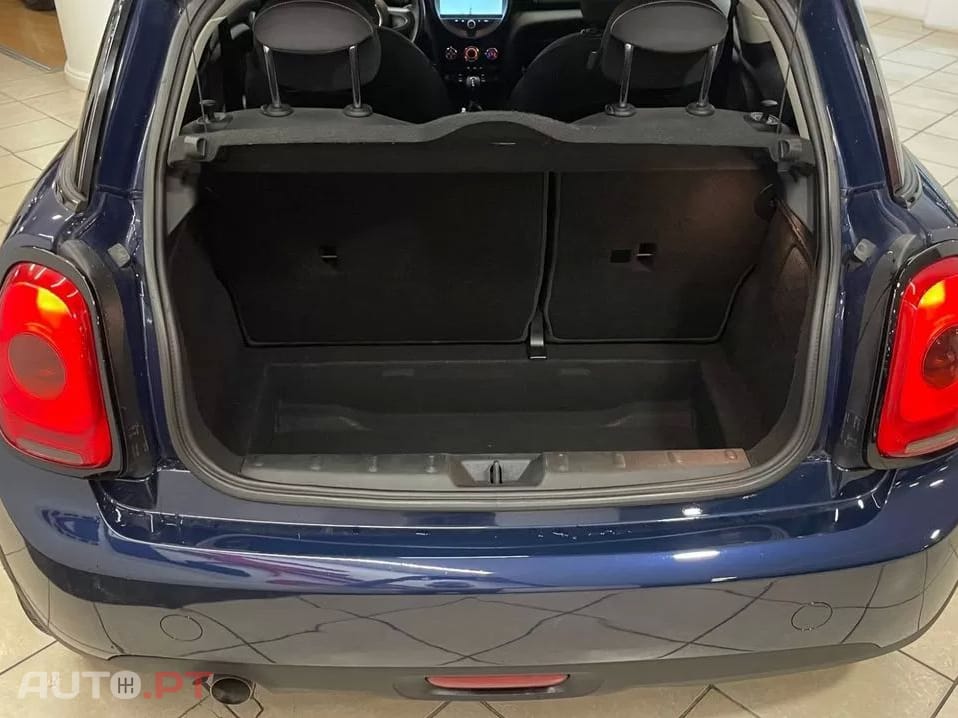 MINI One D - GPS/BLACK DETAILS