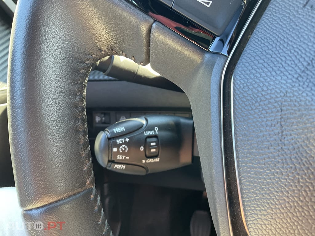 Peugeot 2008 1.2 PureTech Active Pack