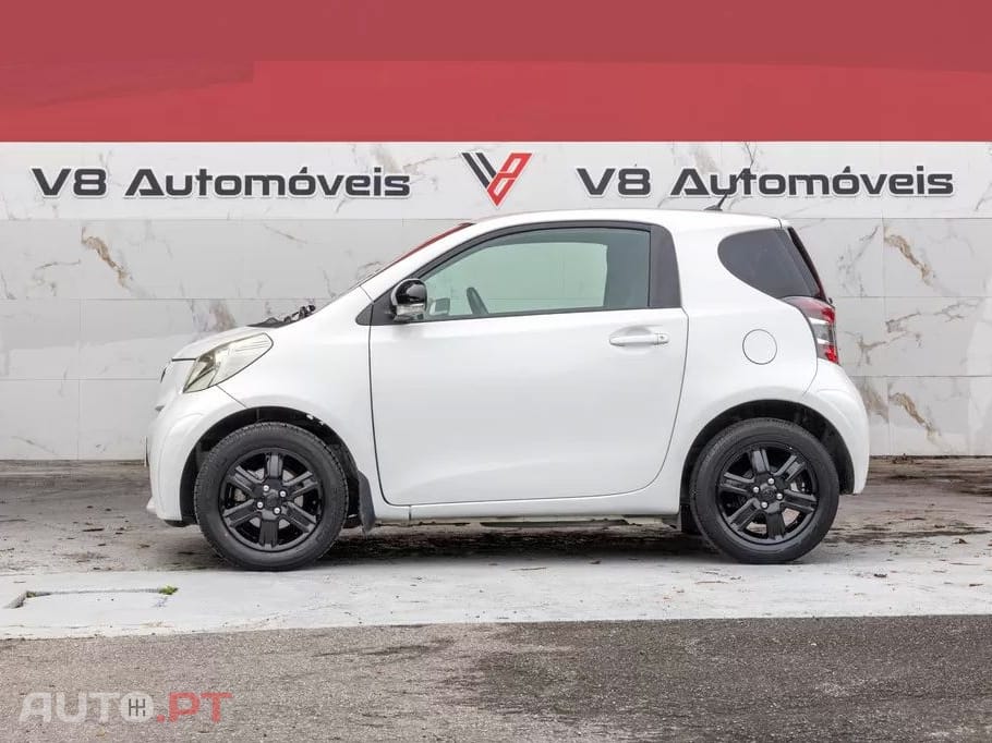Toyota iQ 1.0 VVT-i 2 NAVI+Bluetooth