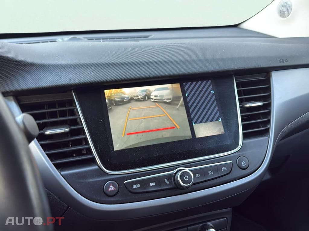 Opel Crossland 1.2 T Business Edition