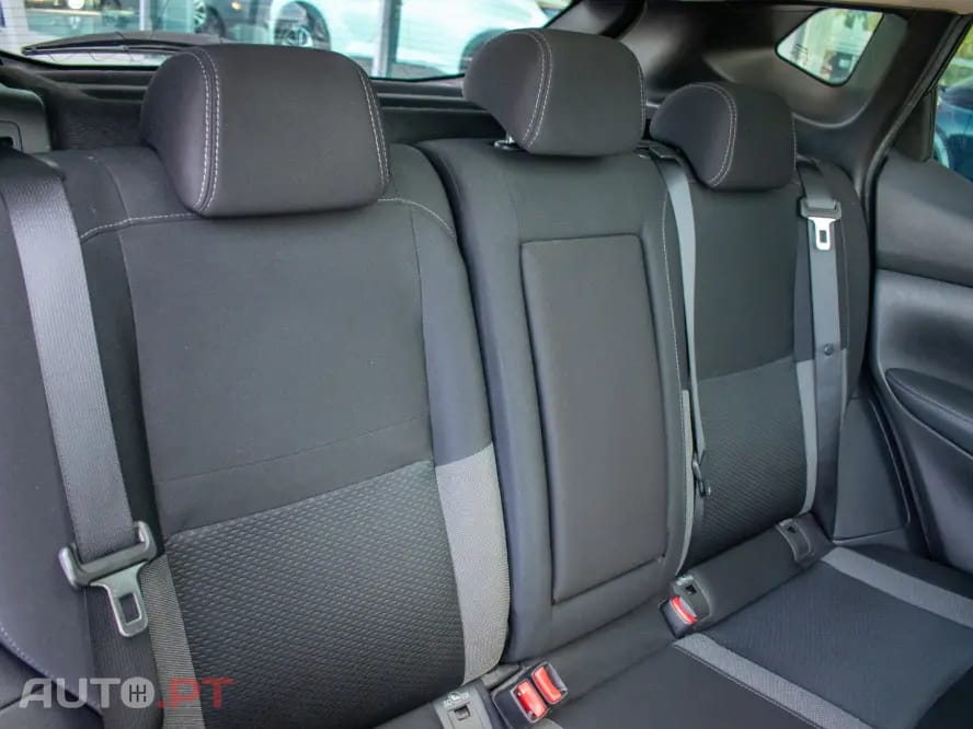 Nissan Qashqai 1.5 dCi N-Connecta J18