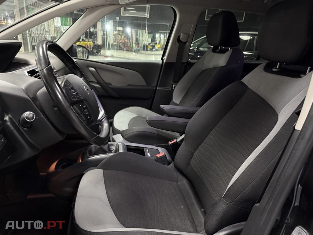 Citroen C4 Grand Picasso 1.6 BlueHDi Intensive J17