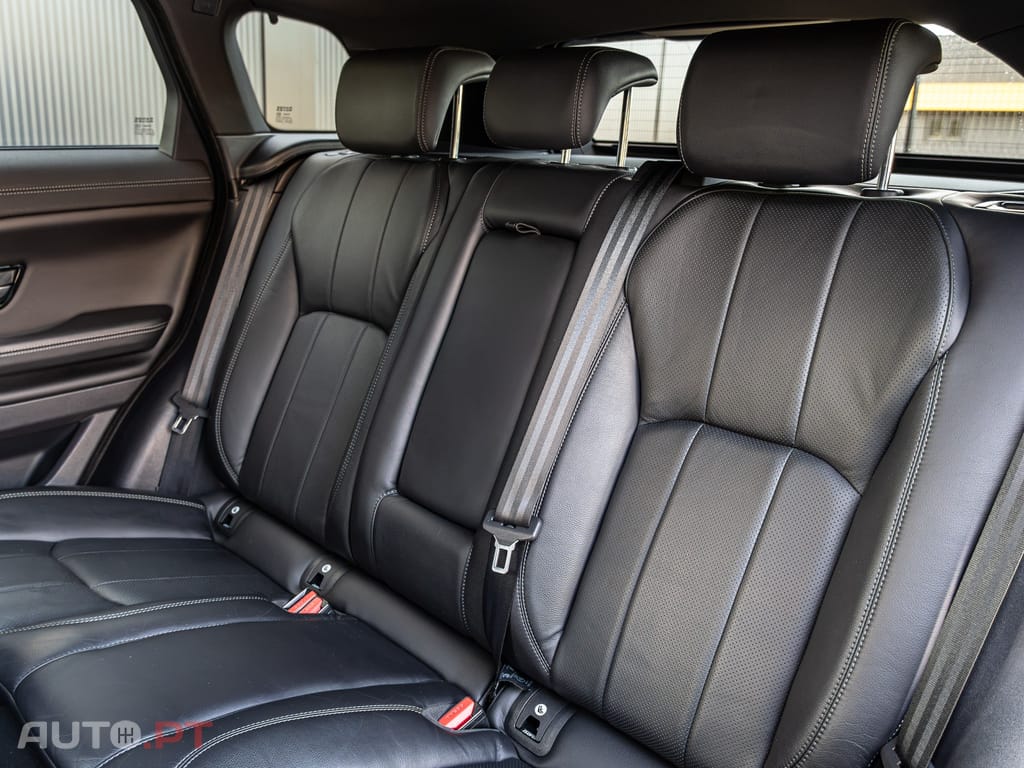 Land Rover Evoque 2.0 eD4 SE Dynamic