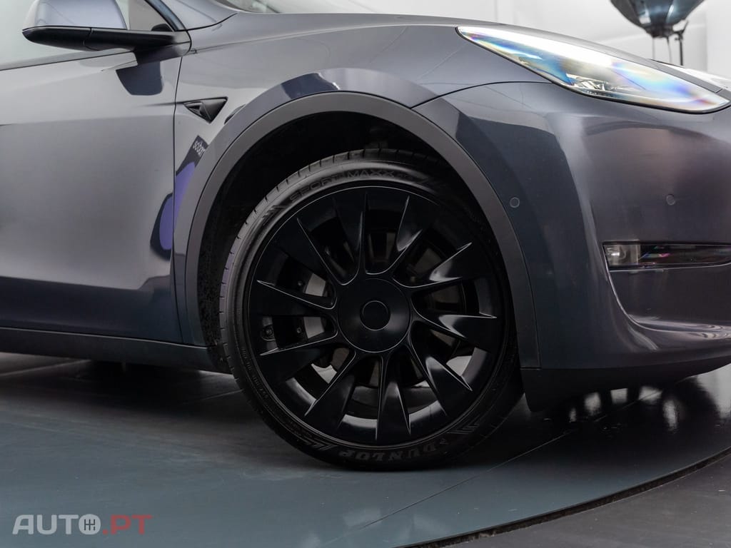Tesla Model Y Long Range Tração Integral
