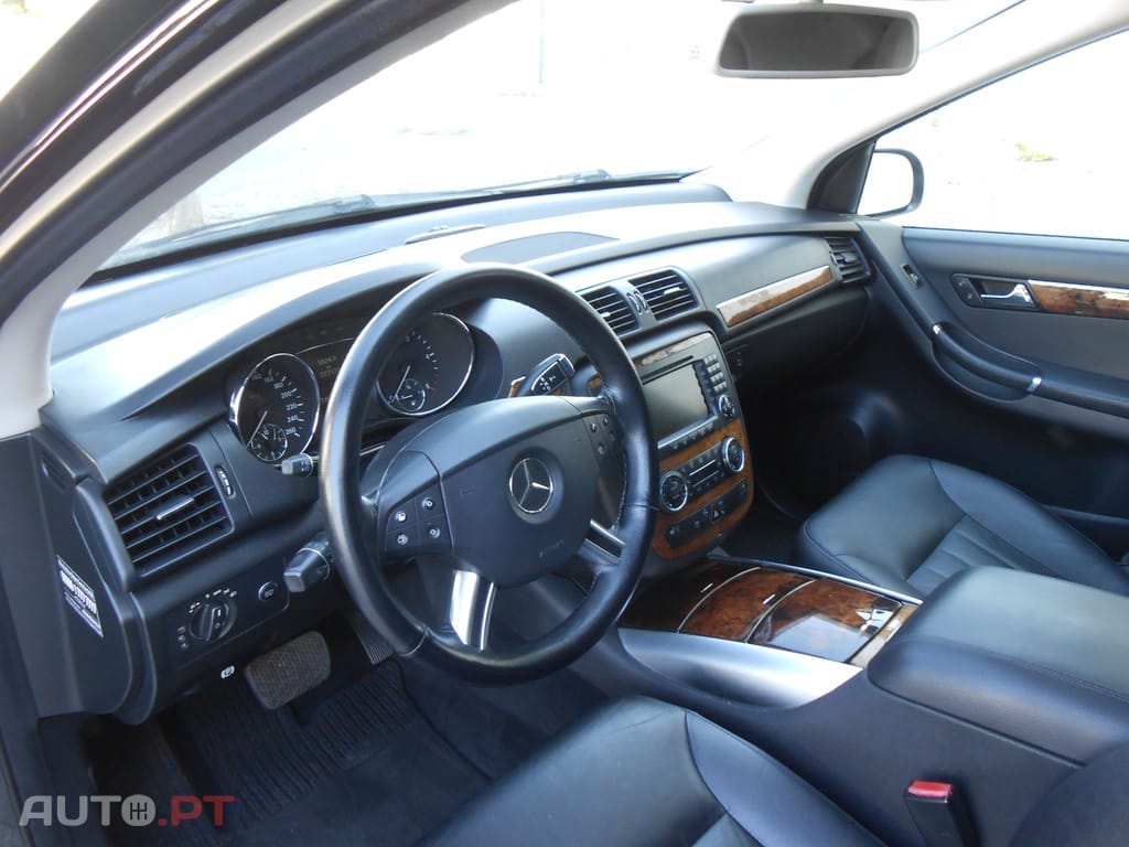 Mercedes-Benz R 320 4 MATIC