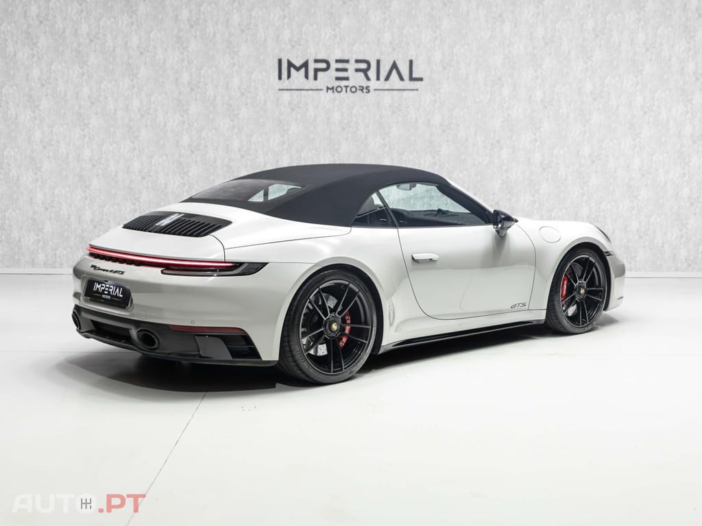 Porsche 911 Carrera 4 GTS Cabriolet