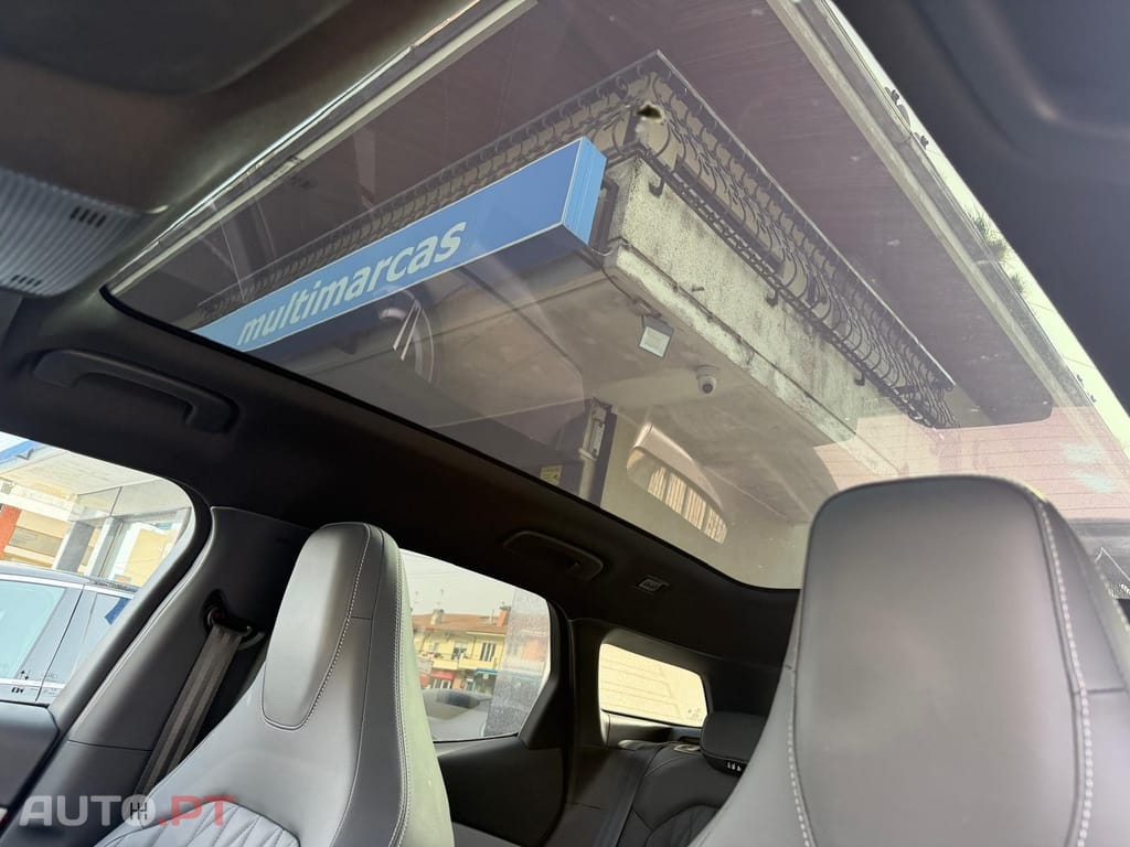 Ford Explorer 77 kWh Premium