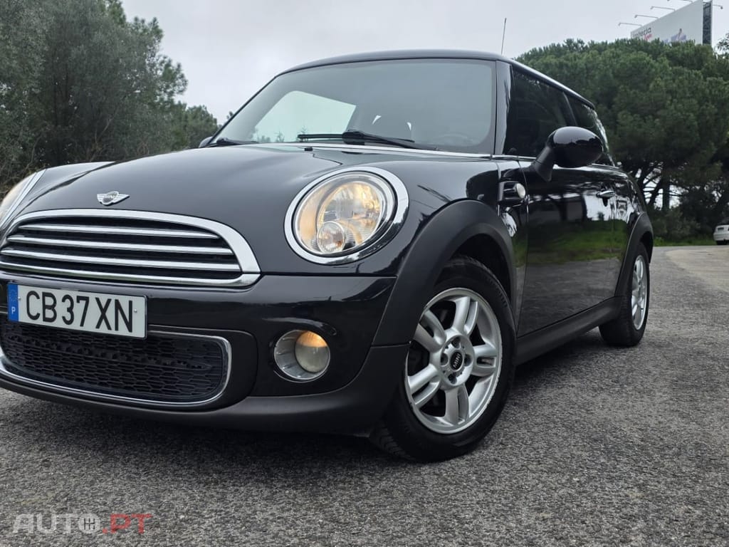 MINI Cooper Cooper D