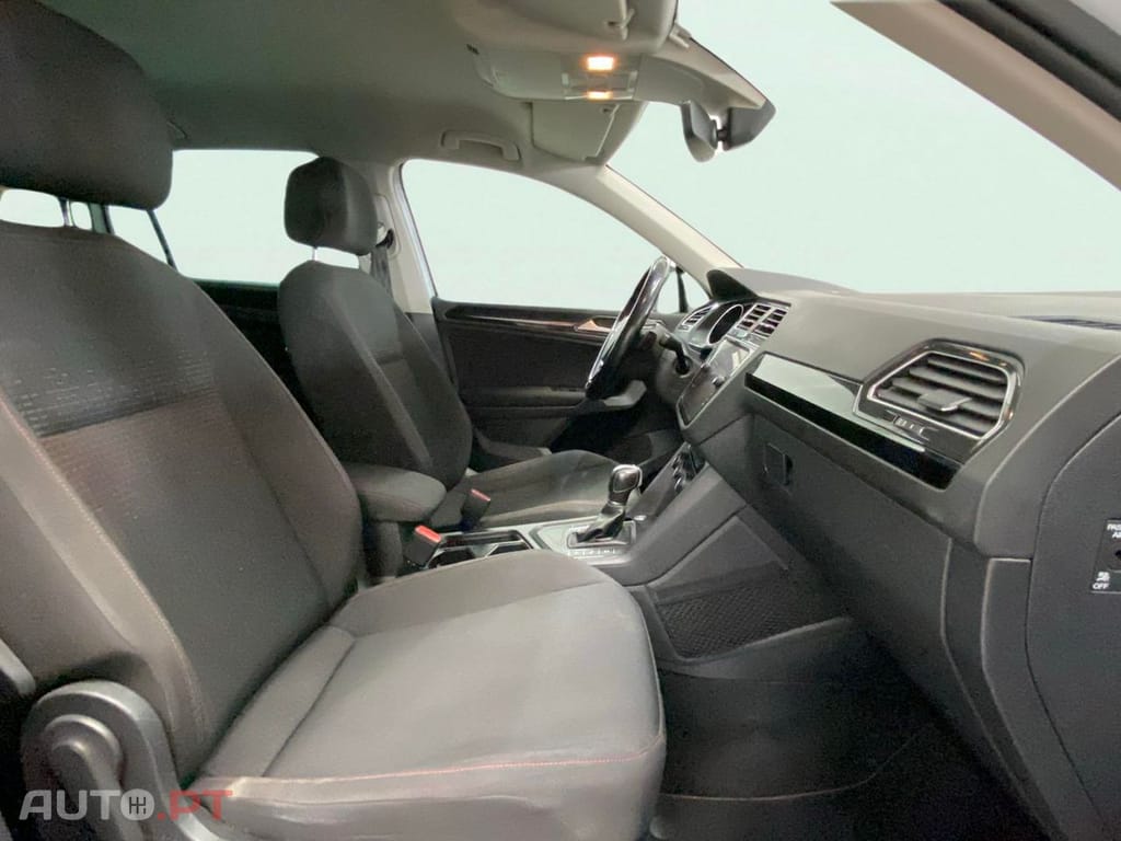 Volkswagen Tiguan 2.0 TDI SCR (BlueMotion ) Sound — fotografia 20