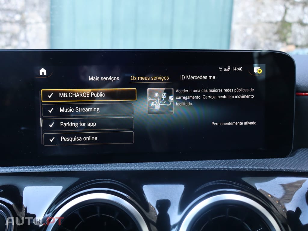 Mercedes-Benz A 250 e AMG Line