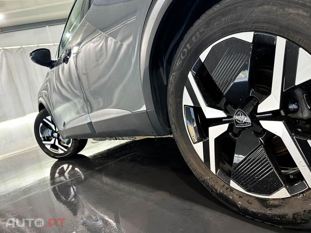 Peugeot E-2008 54 kWh GT