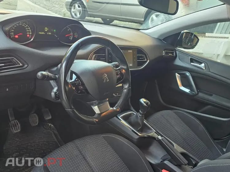 Peugeot 308 1.5 BlueHDi Style