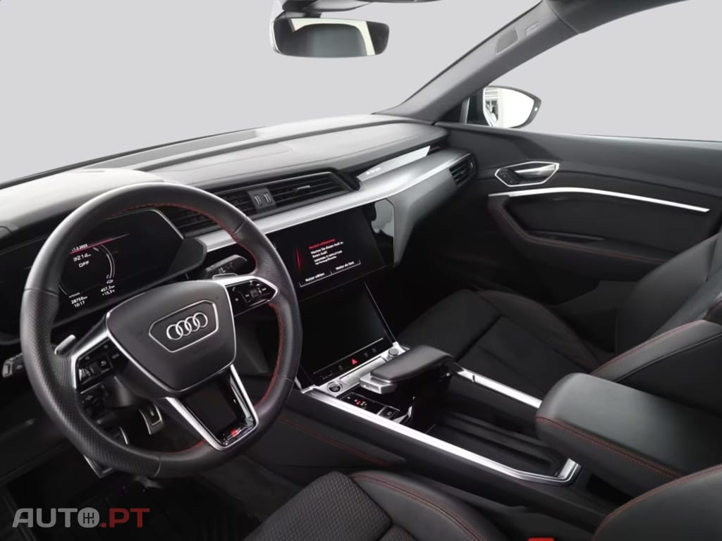 Audi Q8 E-Tron 50 Quattro S line 