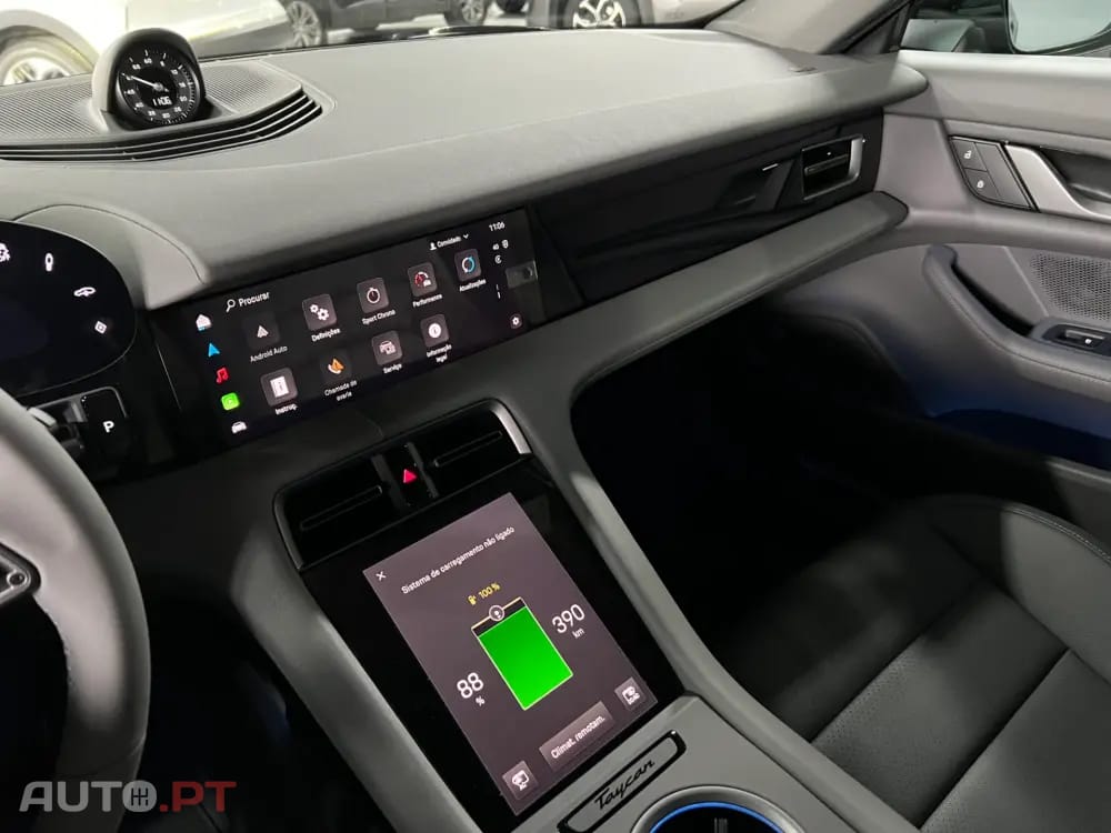 Porsche Taycan Outro